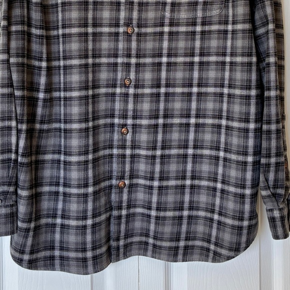 Columbia Flannel Shirt Men’s XL Gray Plaid Button Down Outdoor Layering Hiking - Picture 8 of 14